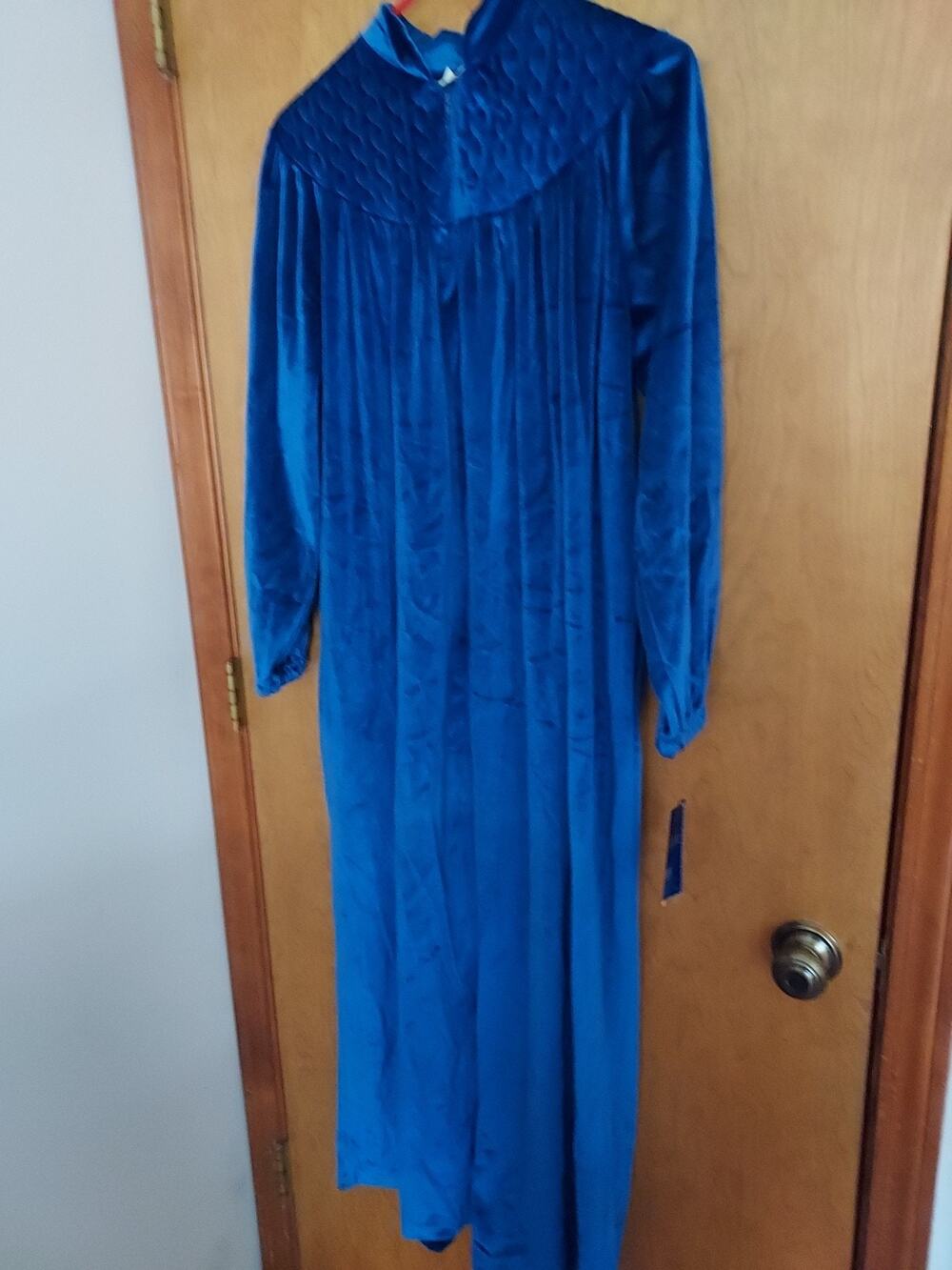 Vintage NWT Julie Girl Velour Blue Size Large Bathrobe Floor length has one flaw
